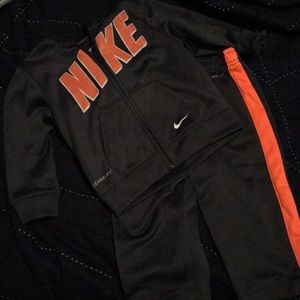 Nike sweatsuit